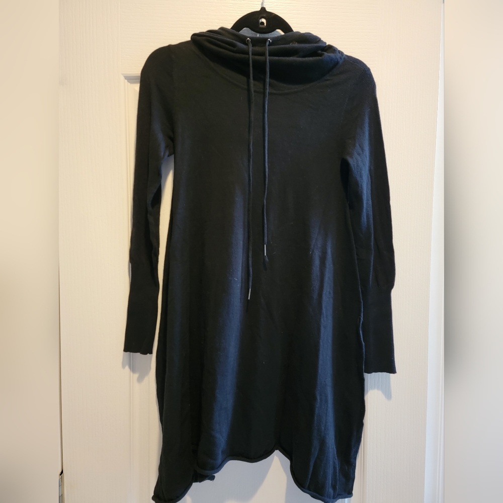 Kensie black sweater